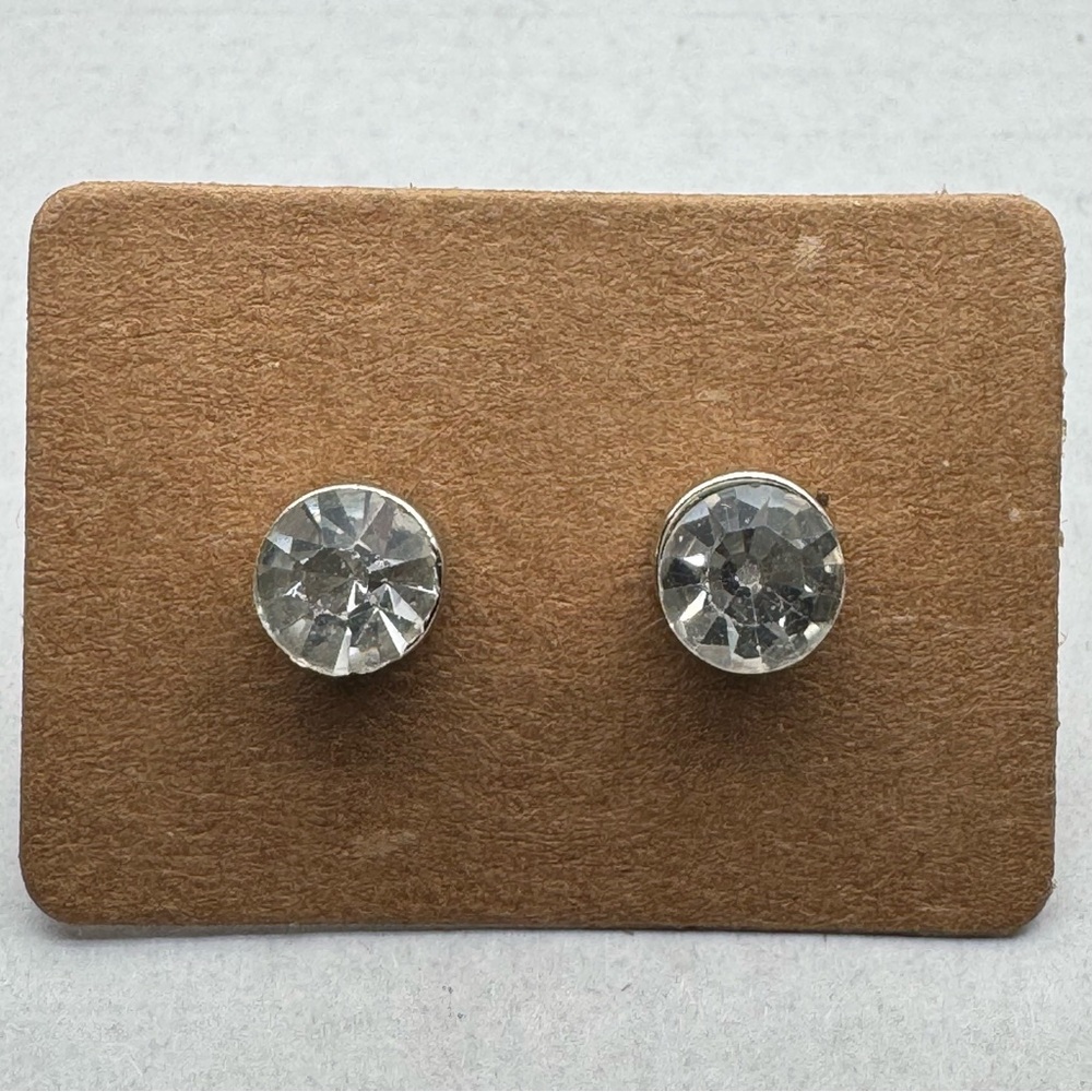 Round Clear Rhinestone Stud Earrings Silver Tone